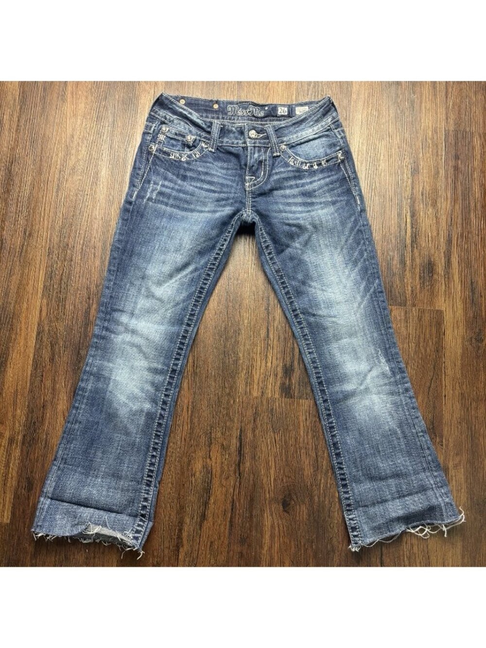 Miss Me Bootcut Jeans Embroidered Distressed Medium Wash Women’s Wash 26